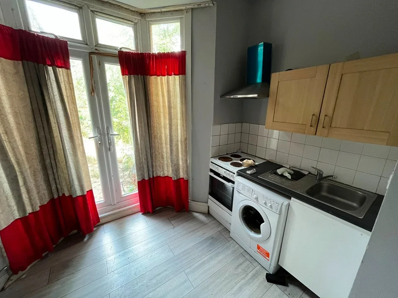 Flat Cranley Gardens in Greater London