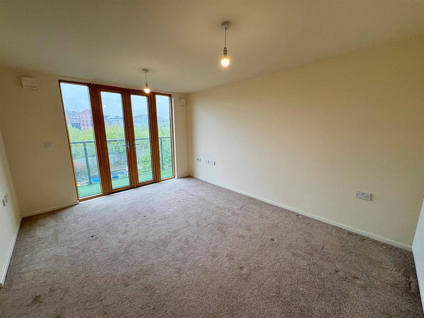 Flat Wave Close in Walsall