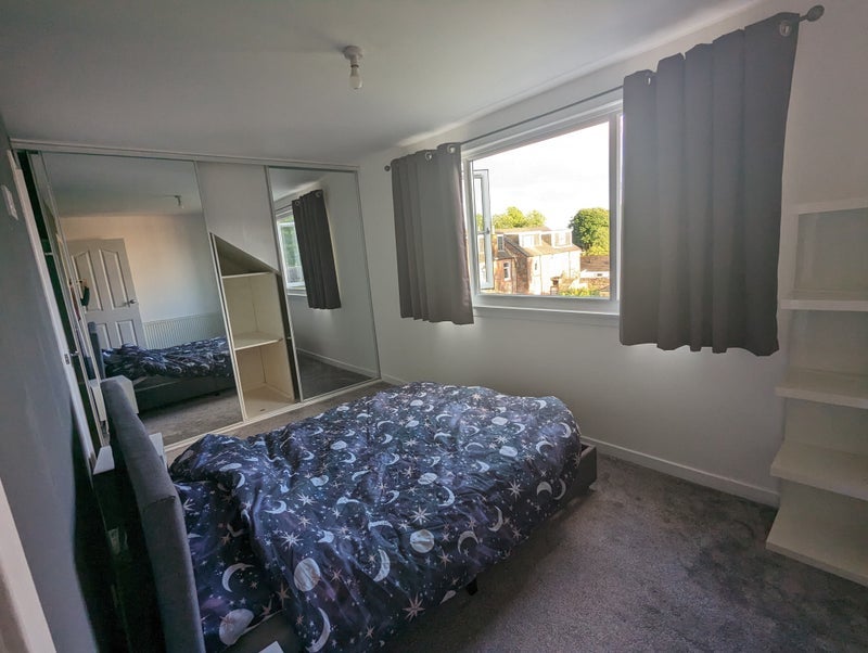 Room Leven Street in Renton