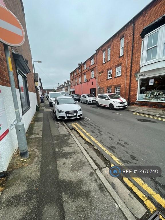 Flat Burton Road in Lincoln