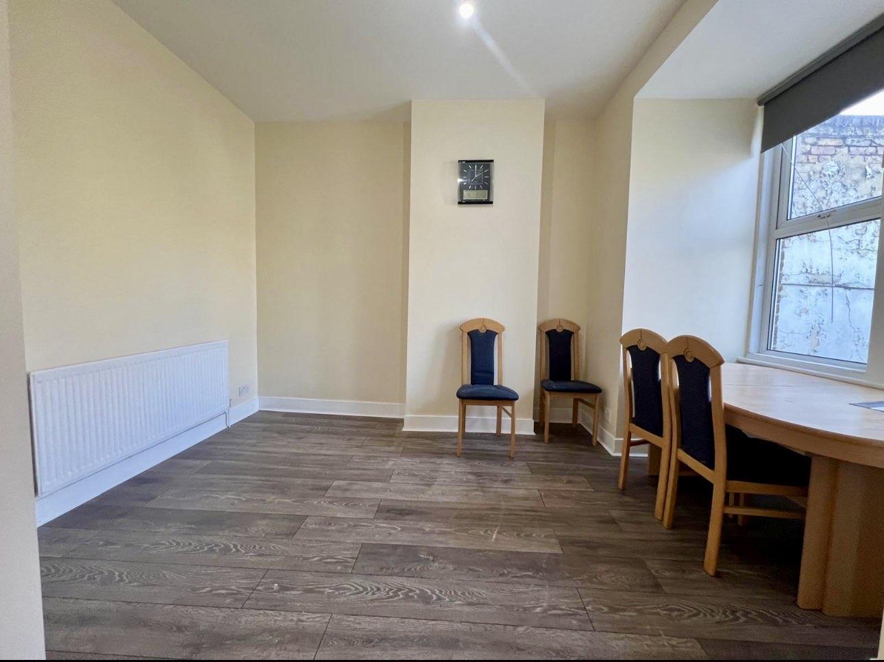 House Kynaston Road in Greater London