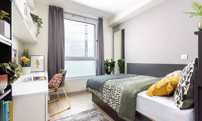 Room Wembley Hill Road in Greater London