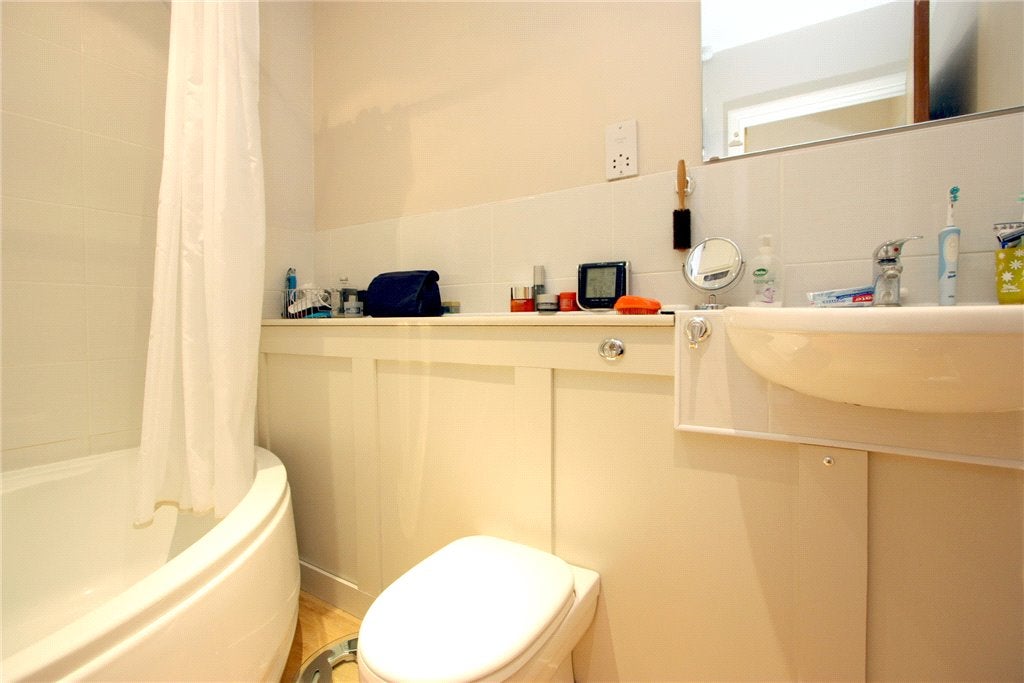 House Greenland Mews in Greater London