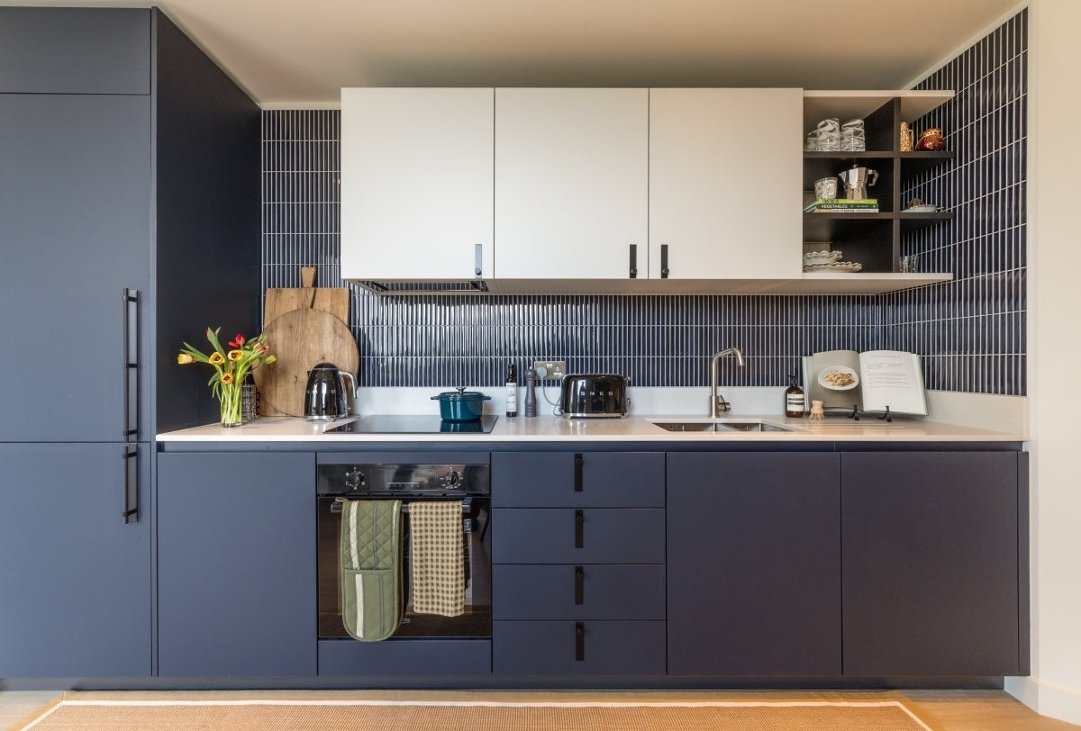 Flat Daneland Walk in Greater London