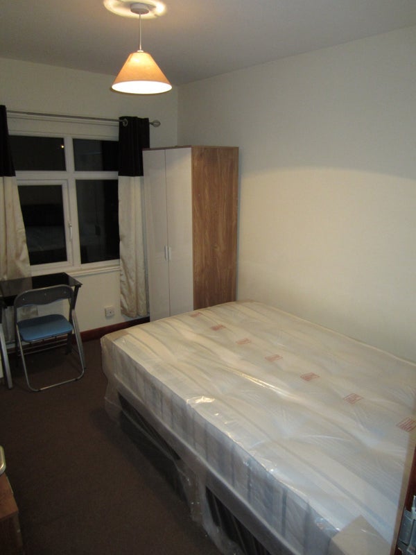 Room Fowler Street in Preston