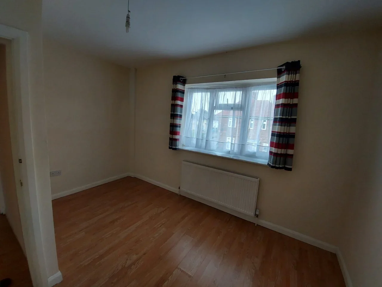 Flat Ilford Lane in Greater London