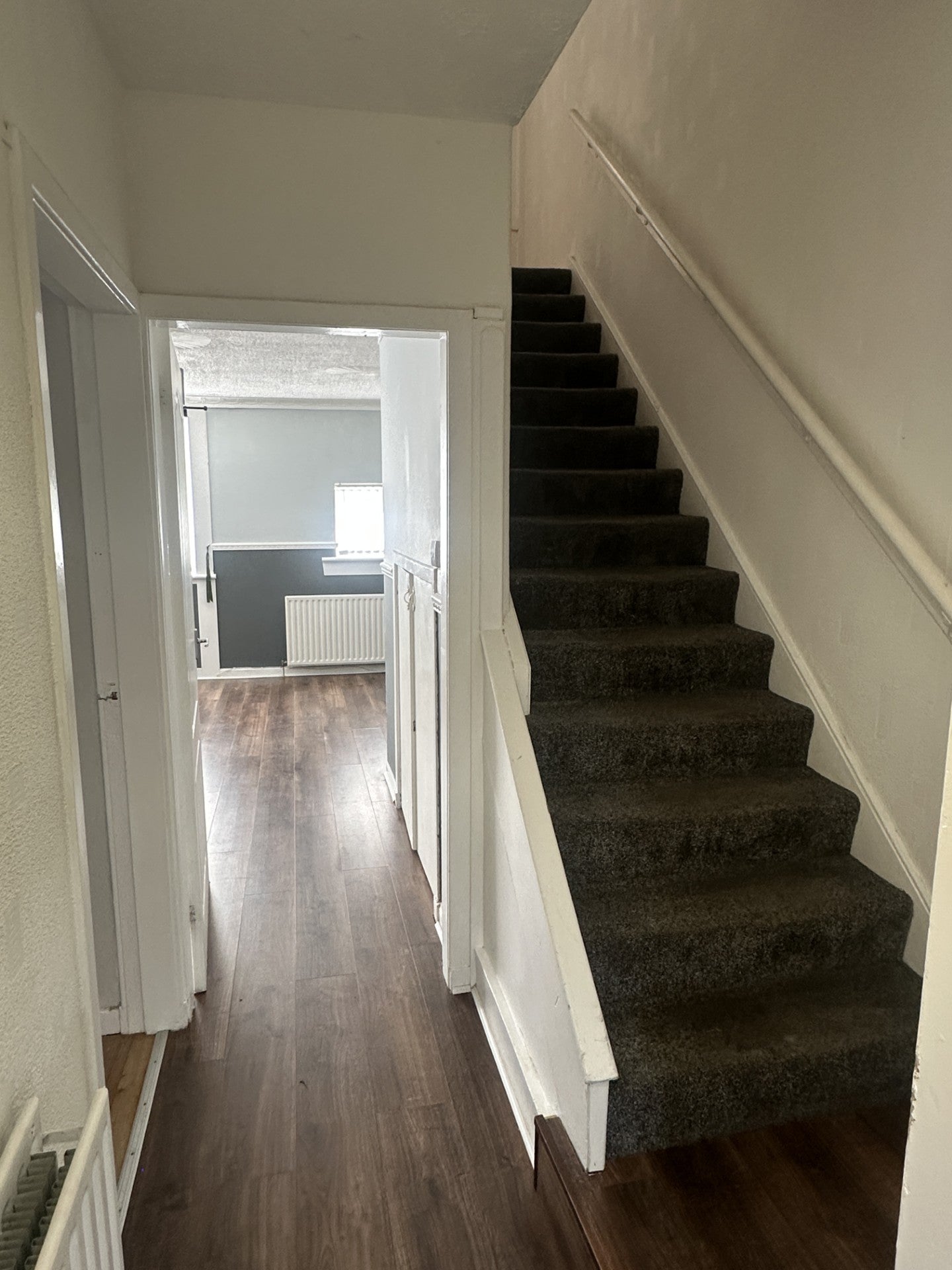 Flat St Vincent Place in Motherwell