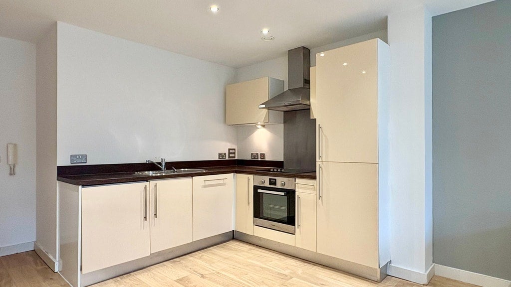 Flat Gotts Road in Leeds