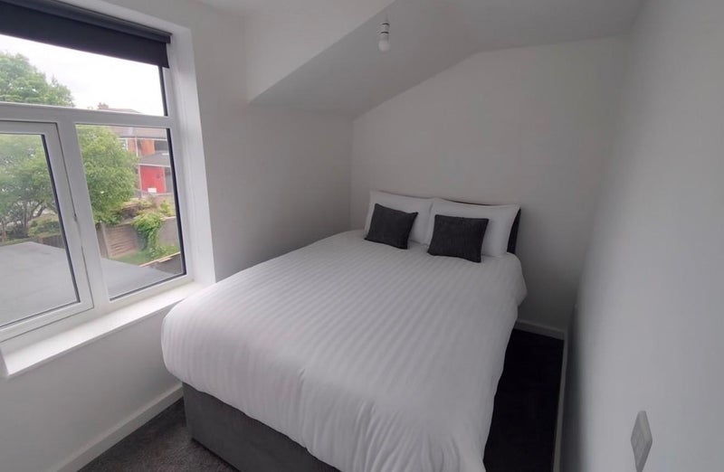 Room Back Worsley Road in Farnworth