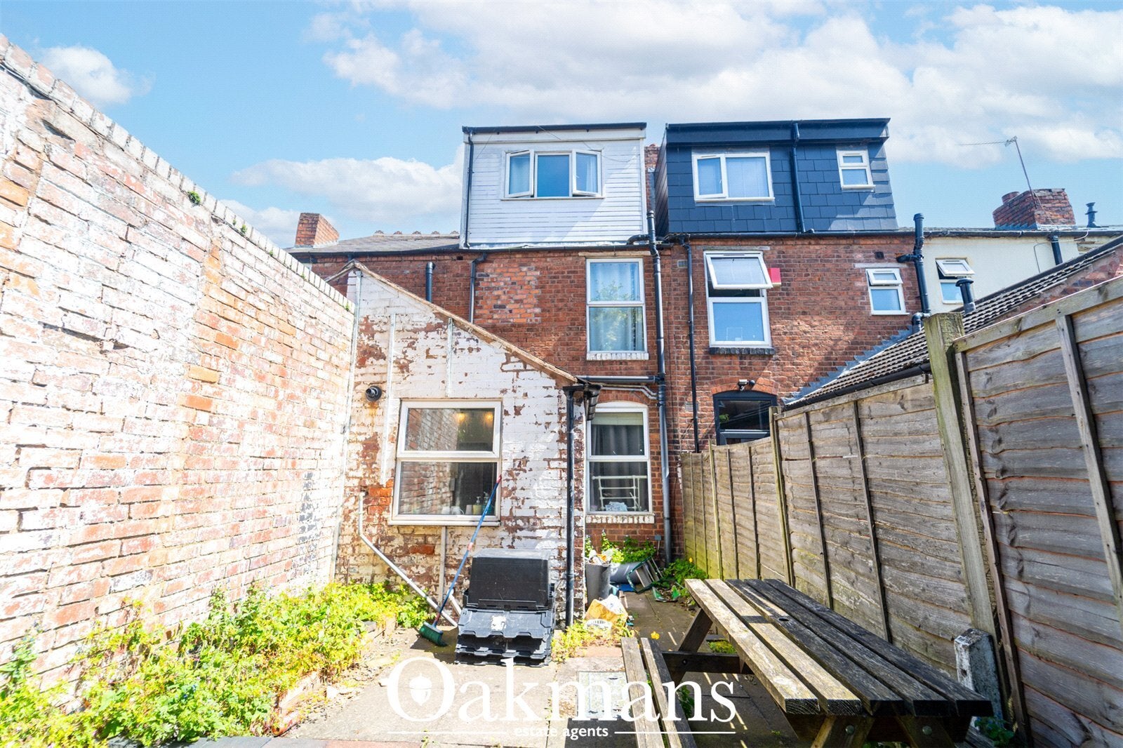 Flat Sefton Road in Birmingham
