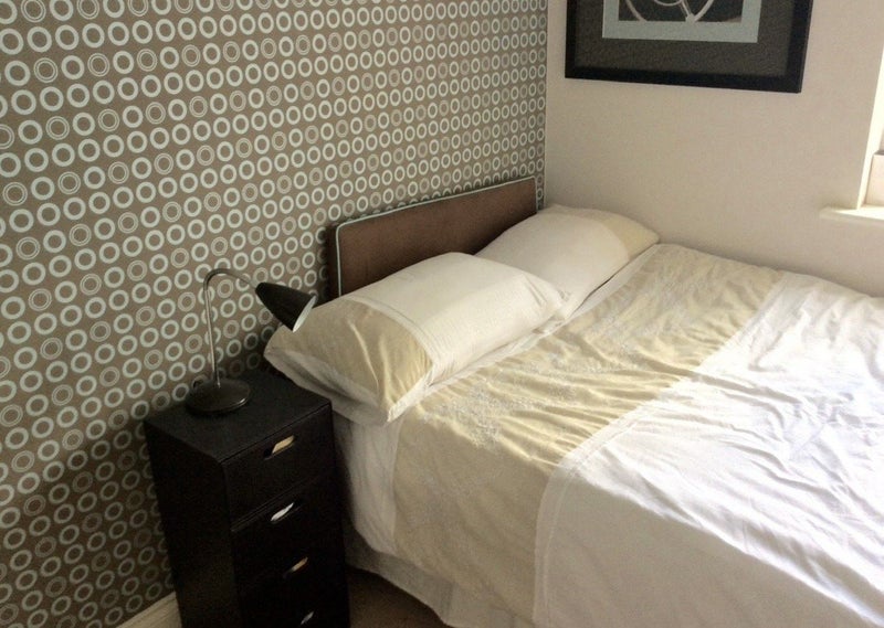Room Hill End Crescent in Leeds