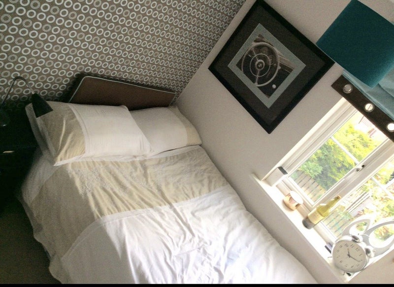 Room Hill End Crescent in Leeds