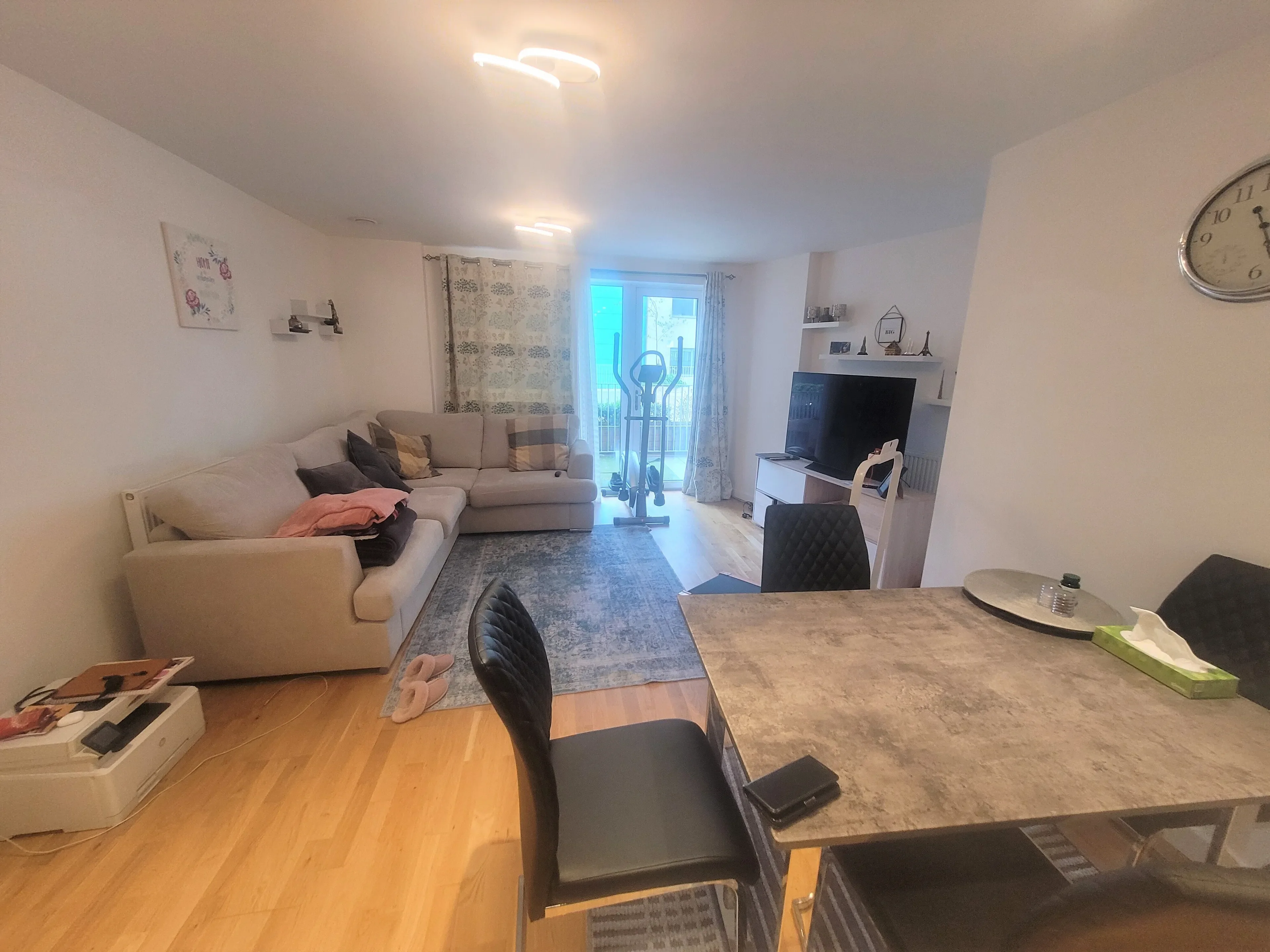 Flat Windsor Road in Slough