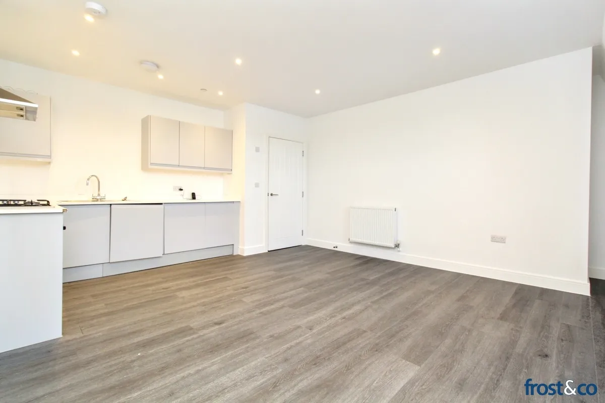 Flat Westons Lane in Poole