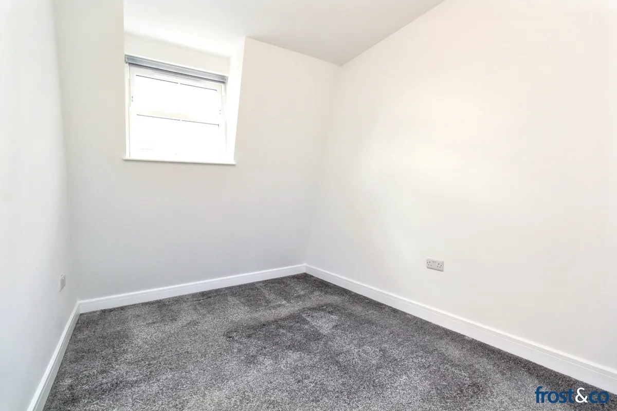 Flat Westons Lane in Poole