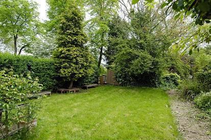 Flat Kensington Park Gardens in Greater London