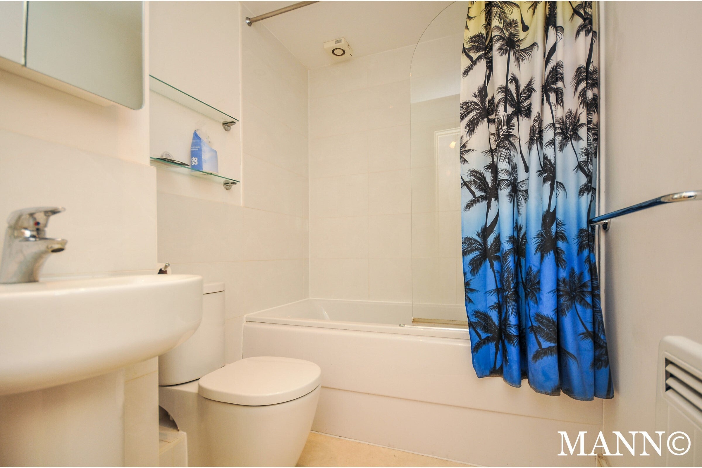 Flat Cumberland Place in Greater London