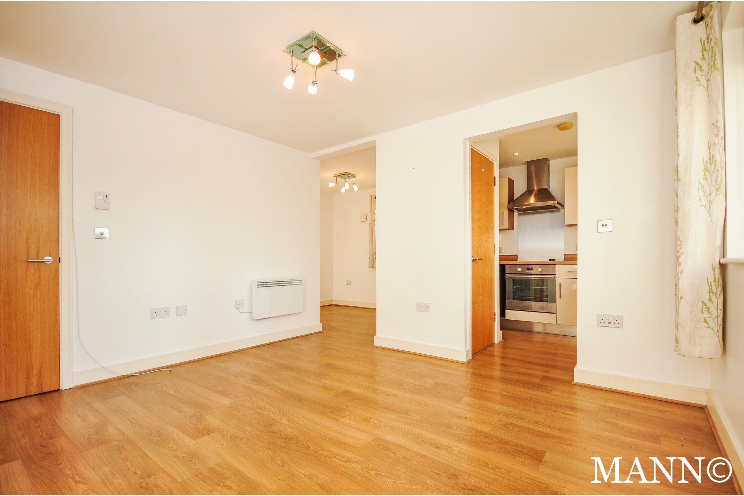 Flat Cumberland Place in Greater London