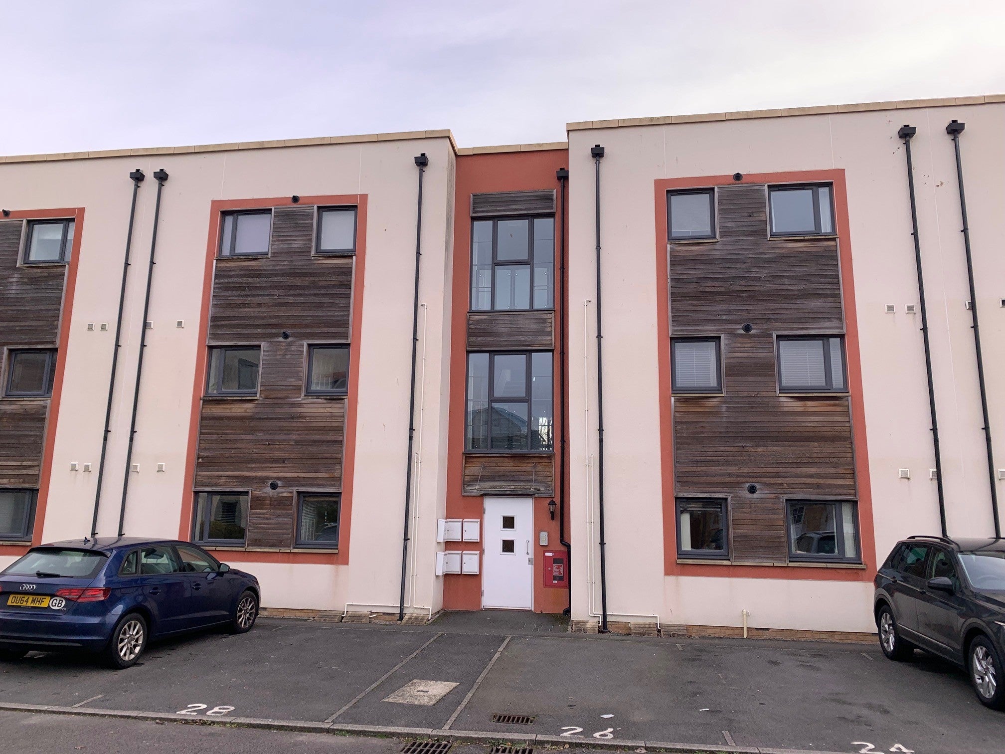 Flat Newfoundland Way in Bristol