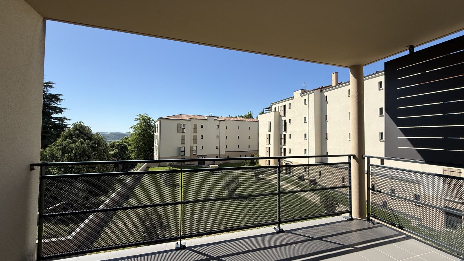 Flat Faubourg Jean Mathon in Aubenas
