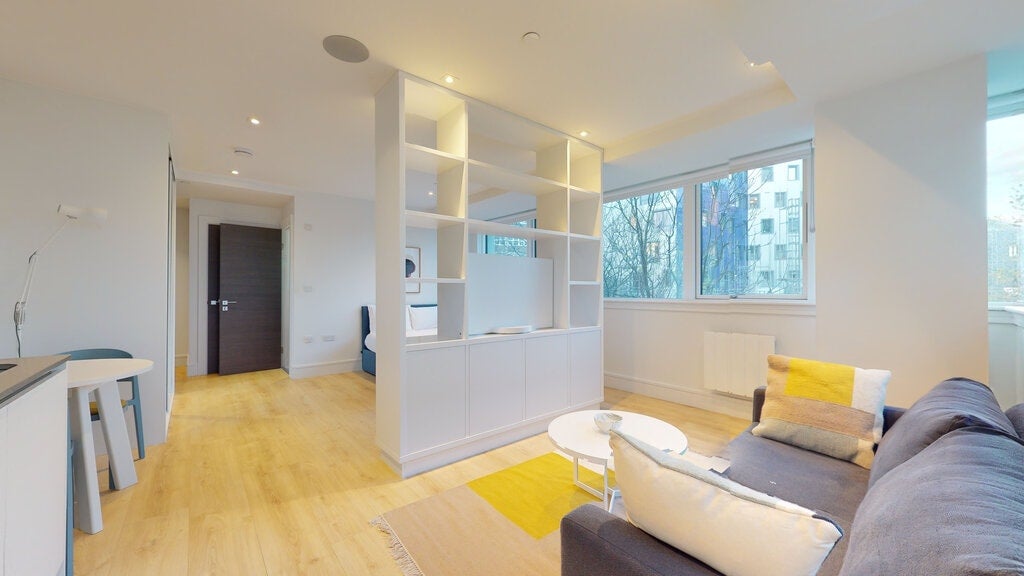 Flat Humphry Repton Lane in Greater London