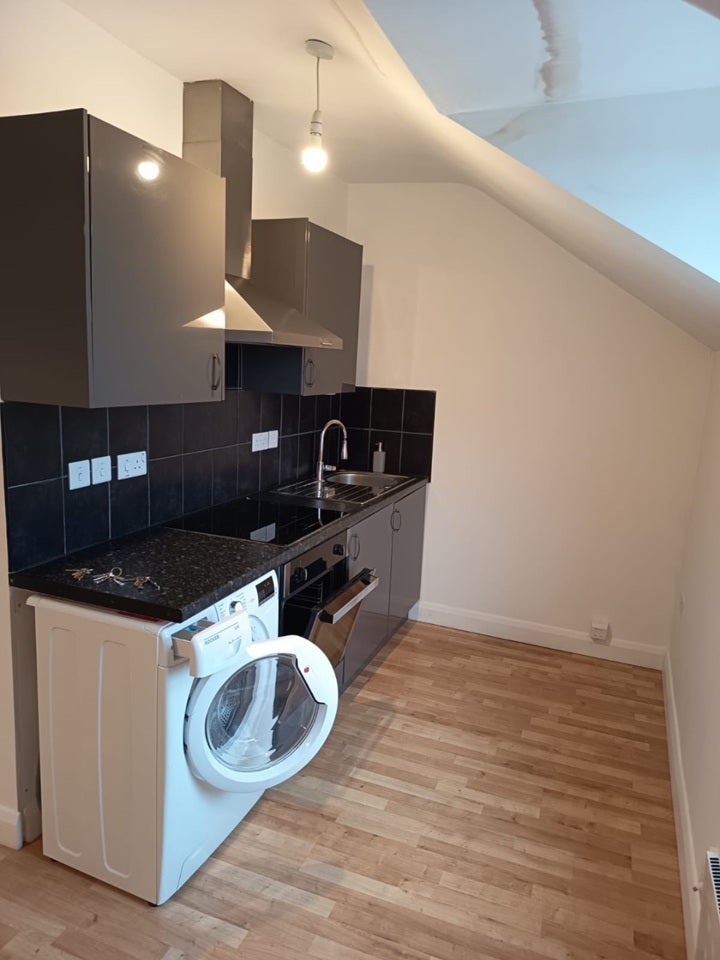 Flat Woodgate in Leicester