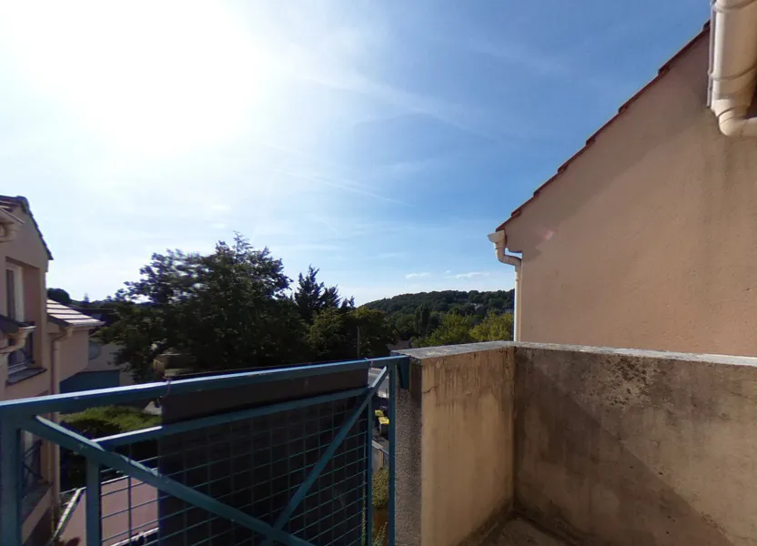 Flat Rue du Bois Michel Pierre in Bures-sur-Yvette