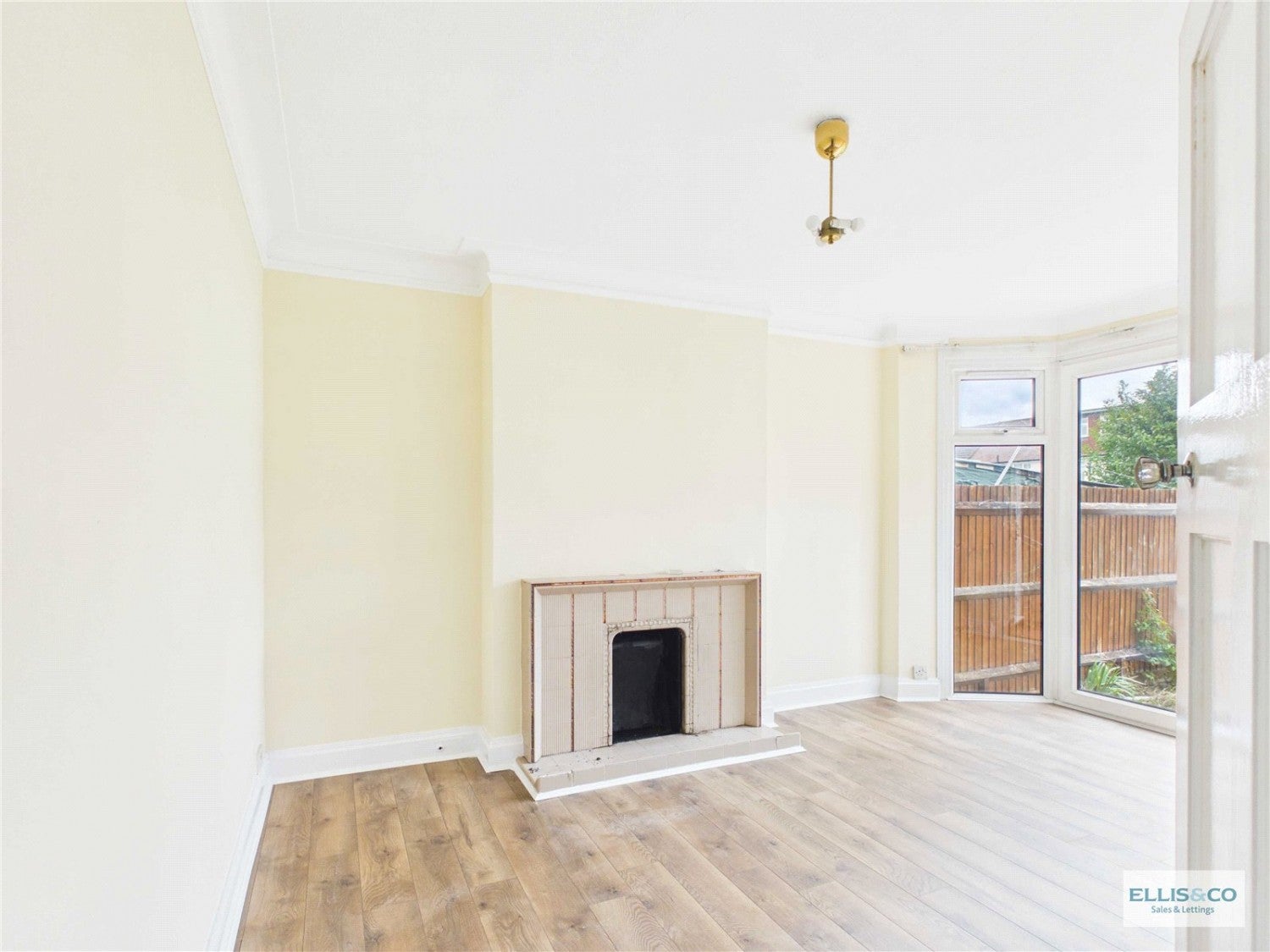 House Tintern Way in Greater London