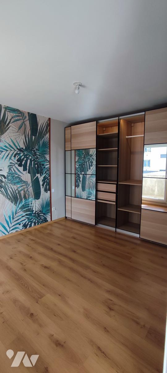 Flat Rue du Commandant Derrien in Châlons-en-Champagne