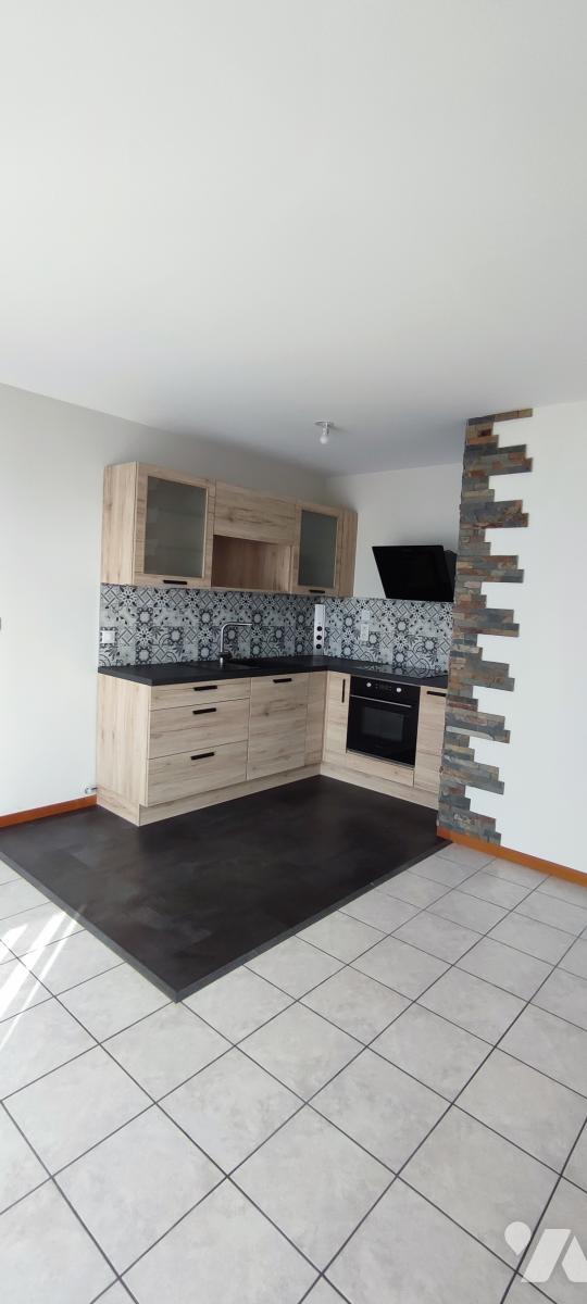 Flat Rue du Commandant Derrien in Châlons-en-Champagne