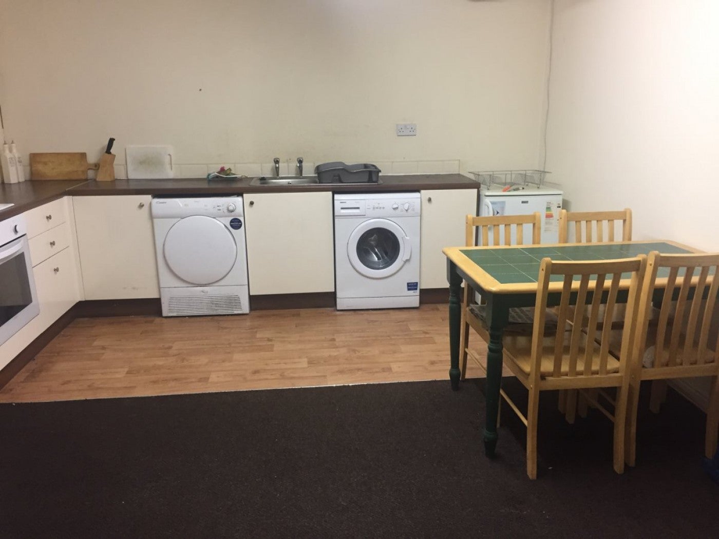 Flat Kelvin Grove in Wombwell