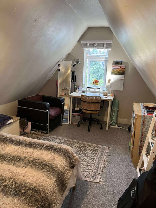 Room Freeland Road in Greater London