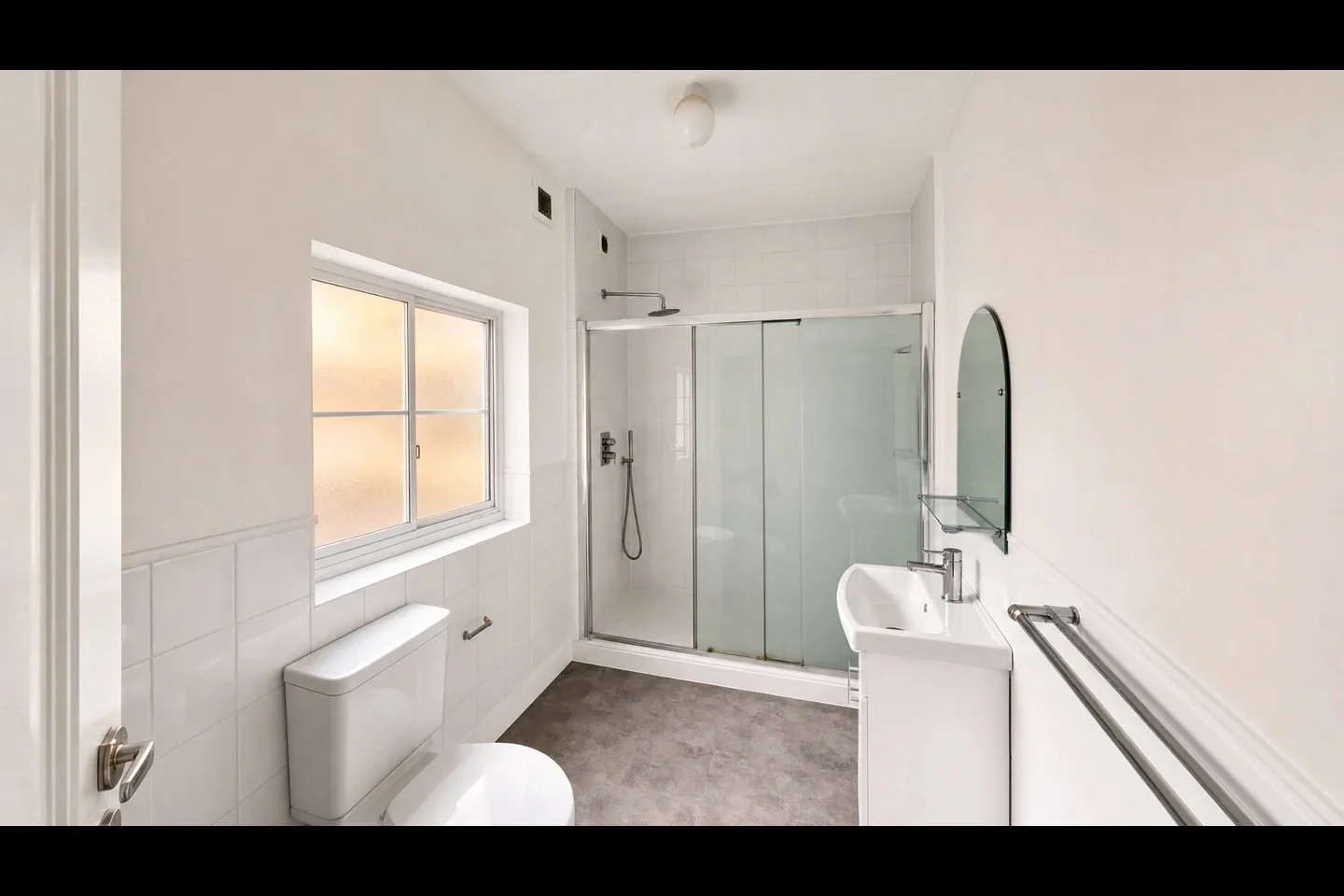 Room Farquharson Road in Greater London