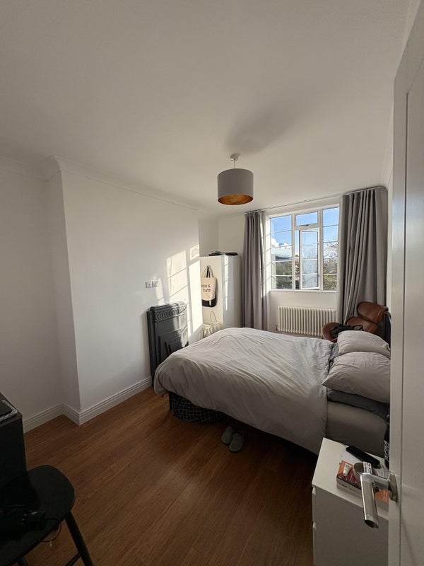 Room Pentonville Road in Greater London