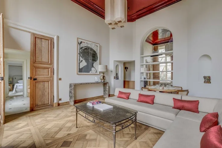 Appartement Rue de Varenne à Paris