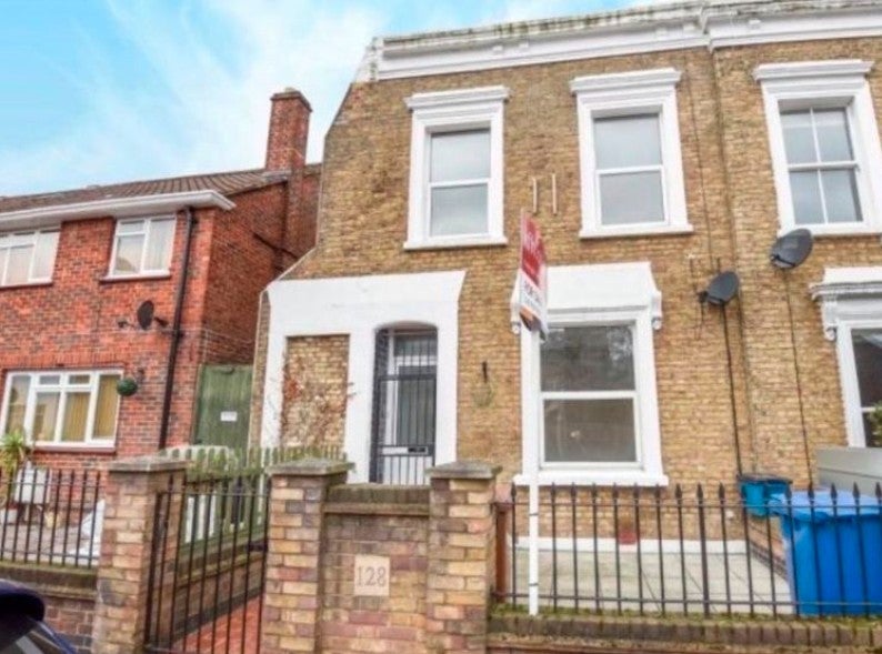 House Bellenden Road in Greater London