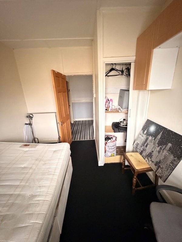 Room Katherine Gardens in Greater London