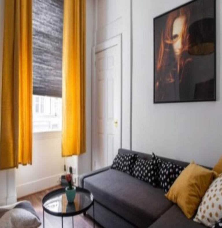 Flat Leith Walk in City of Edinburgh