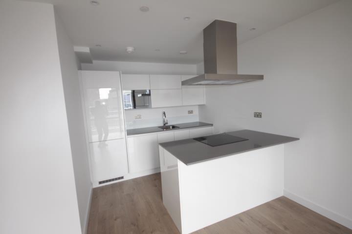 Flat Montfichet Road in Greater London