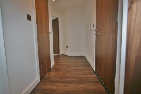 Flat Wesley Walk in Basingstoke and Deane