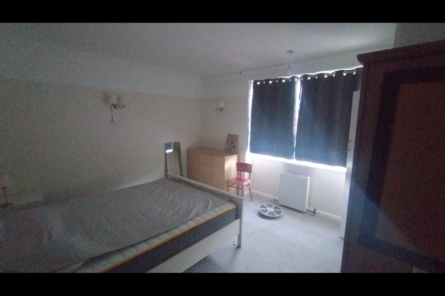 Flat Nightingale Lane in Greater London
