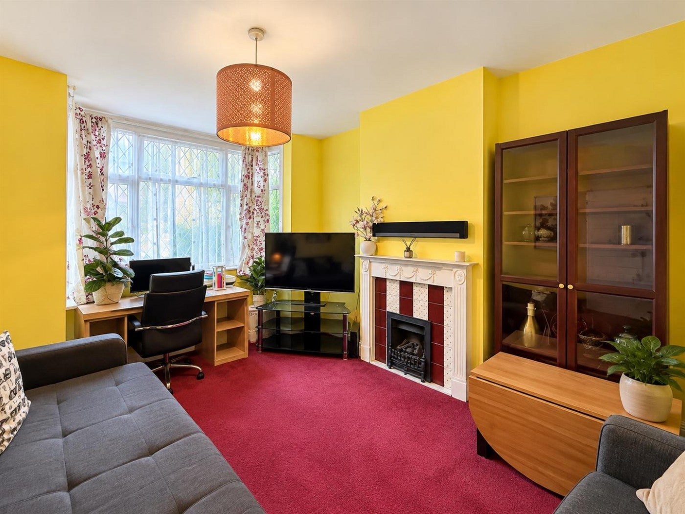 Flat Imperial Road in Greater London