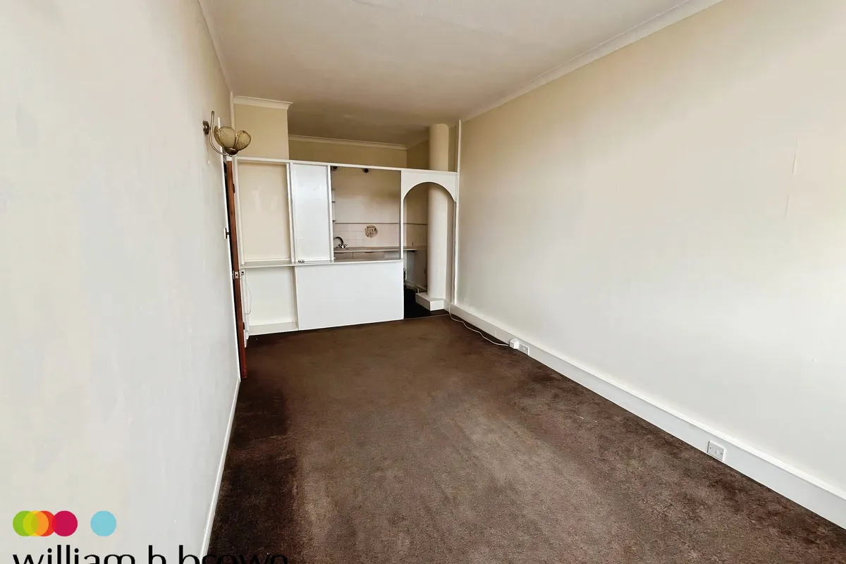 Flat Princess Margaret Road in East Tilbury