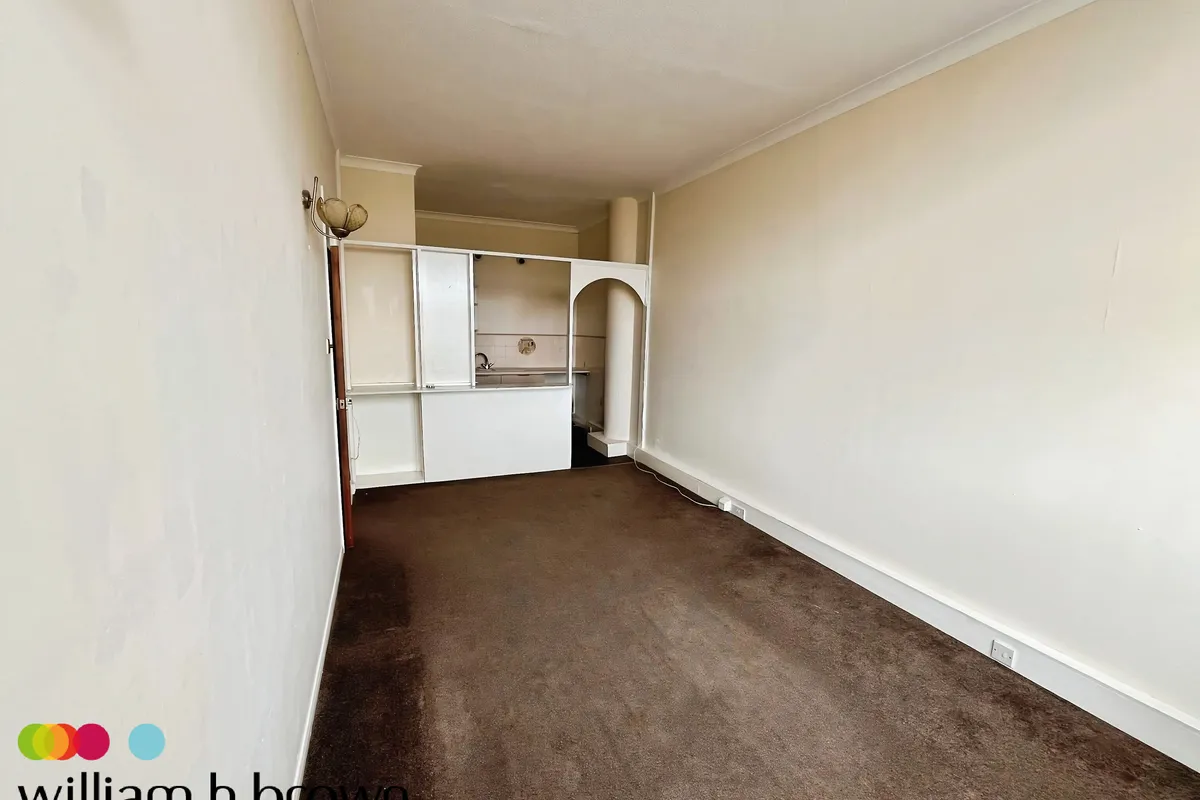 Flat Princess Margaret Road in East Tilbury