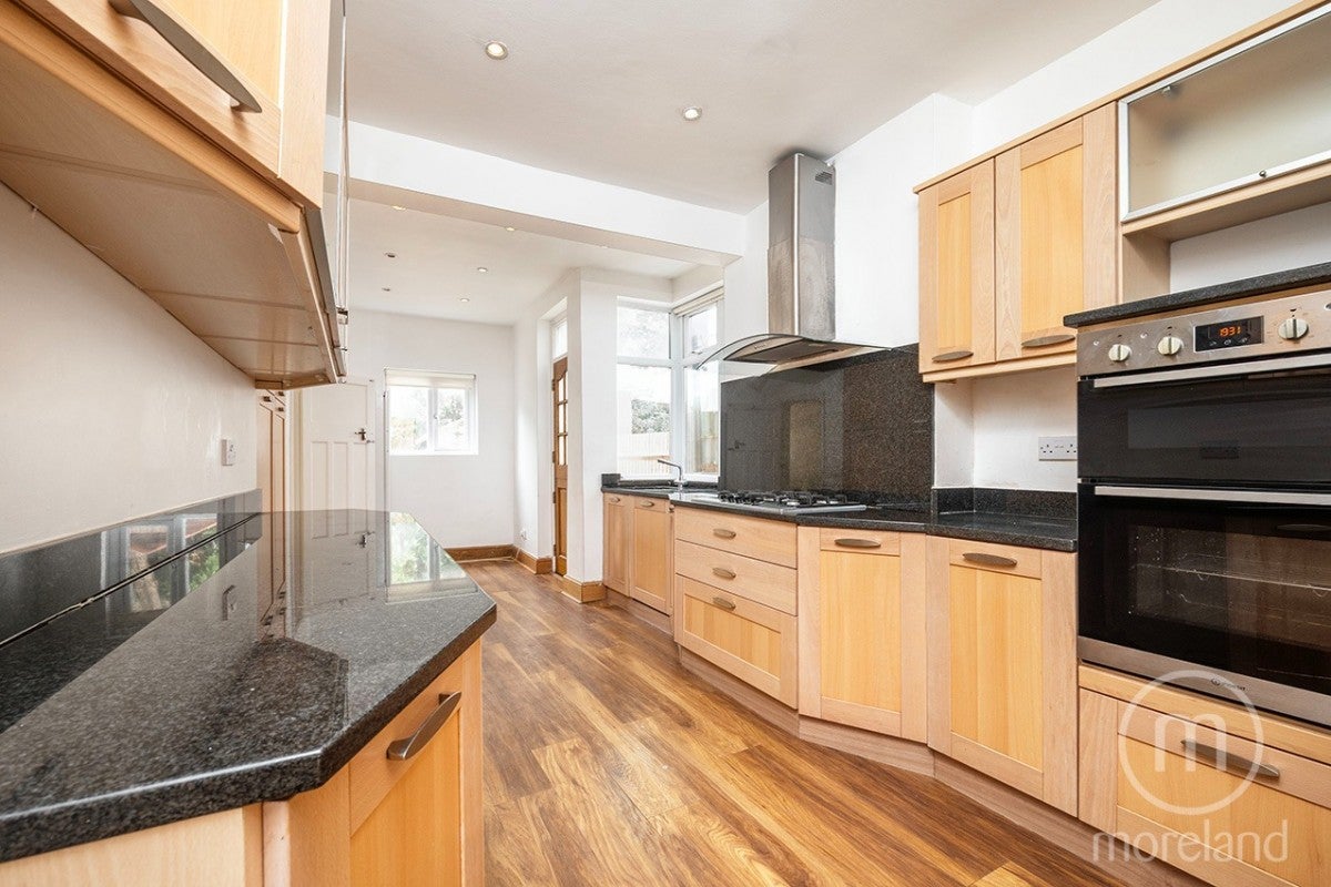 House Alyth Gardens in Greater London