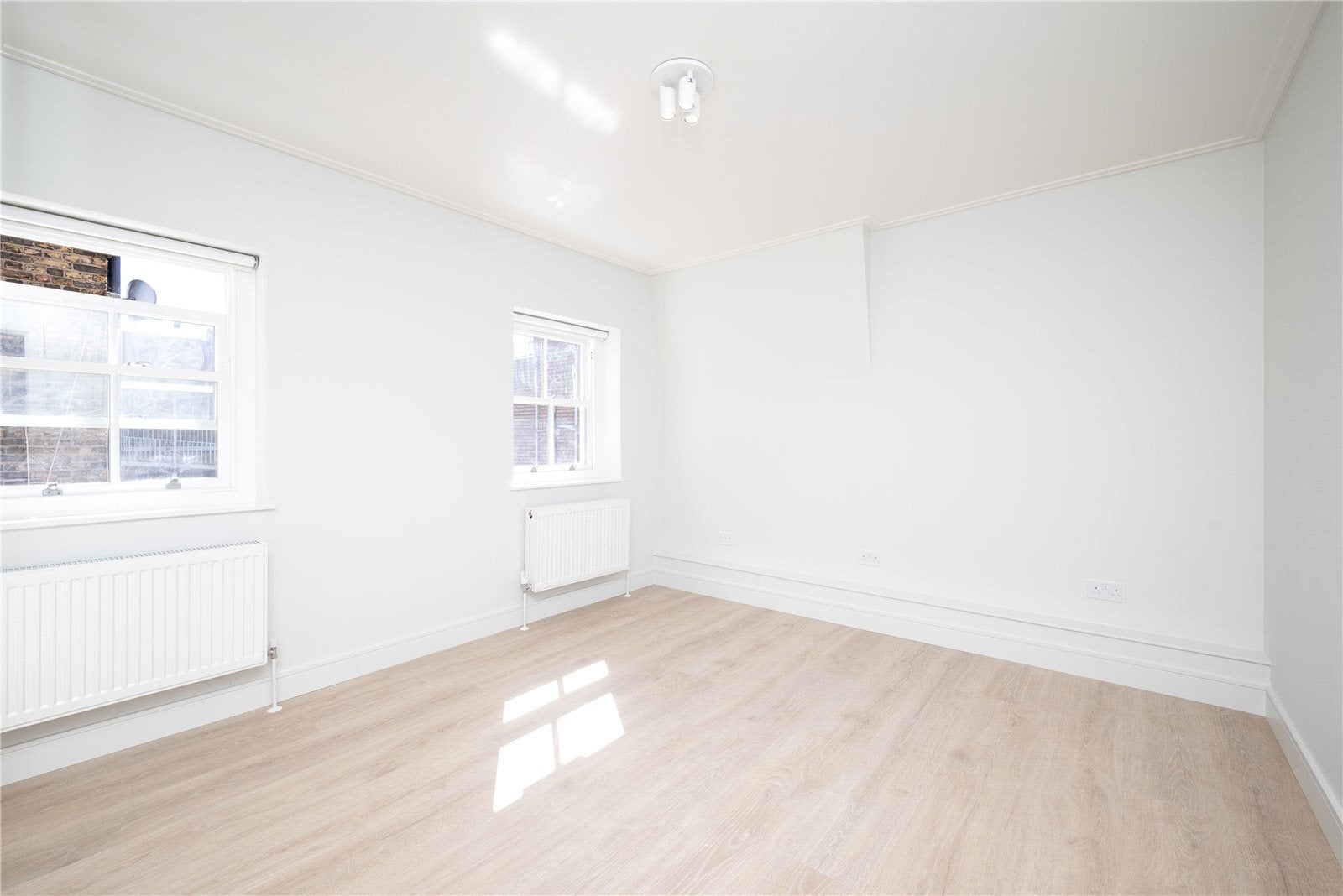 Flat Homerton High Street in Greater London