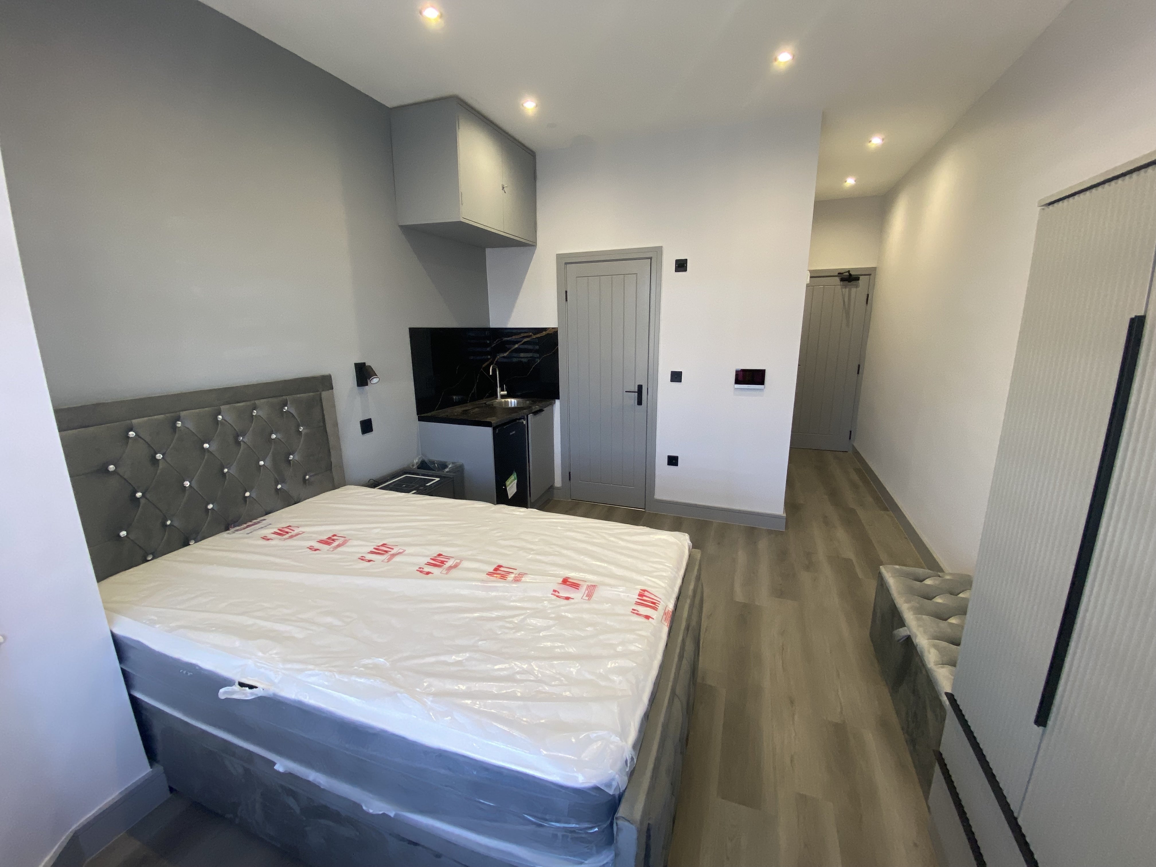 Flat Wimborne Road in Southend-on-Sea