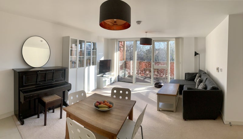 Room Blondin Way in Greater London
