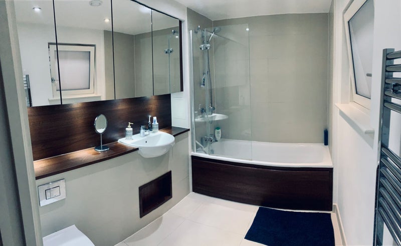 Room Blondin Way in Greater London