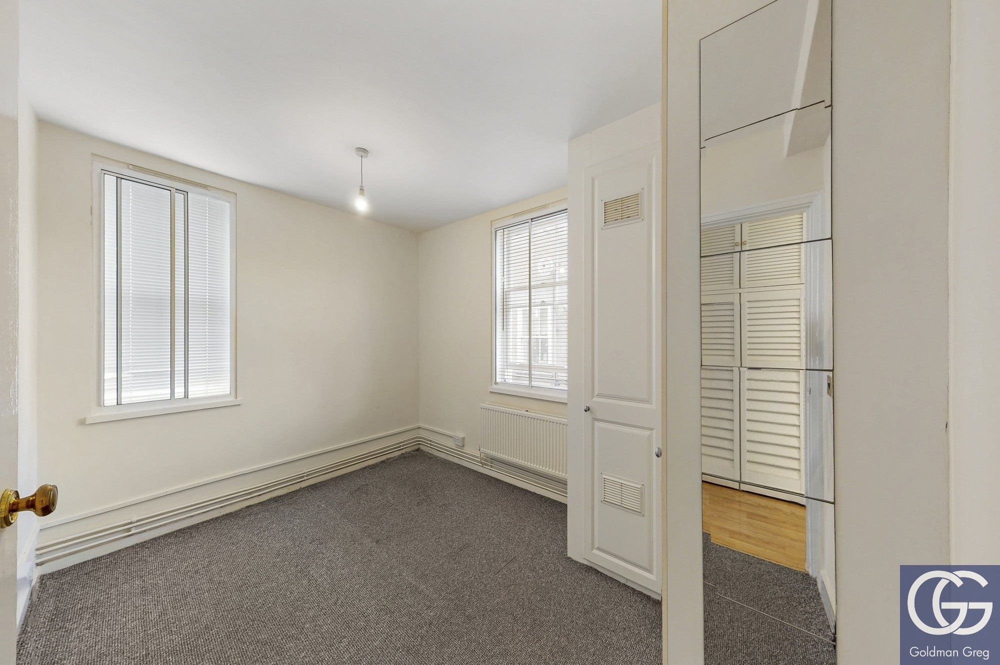 Flat Parkhurst Road in Greater London